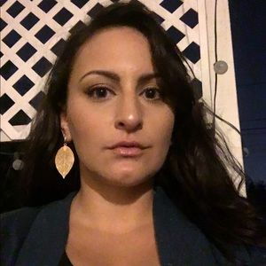 Meet your Posher, Gina